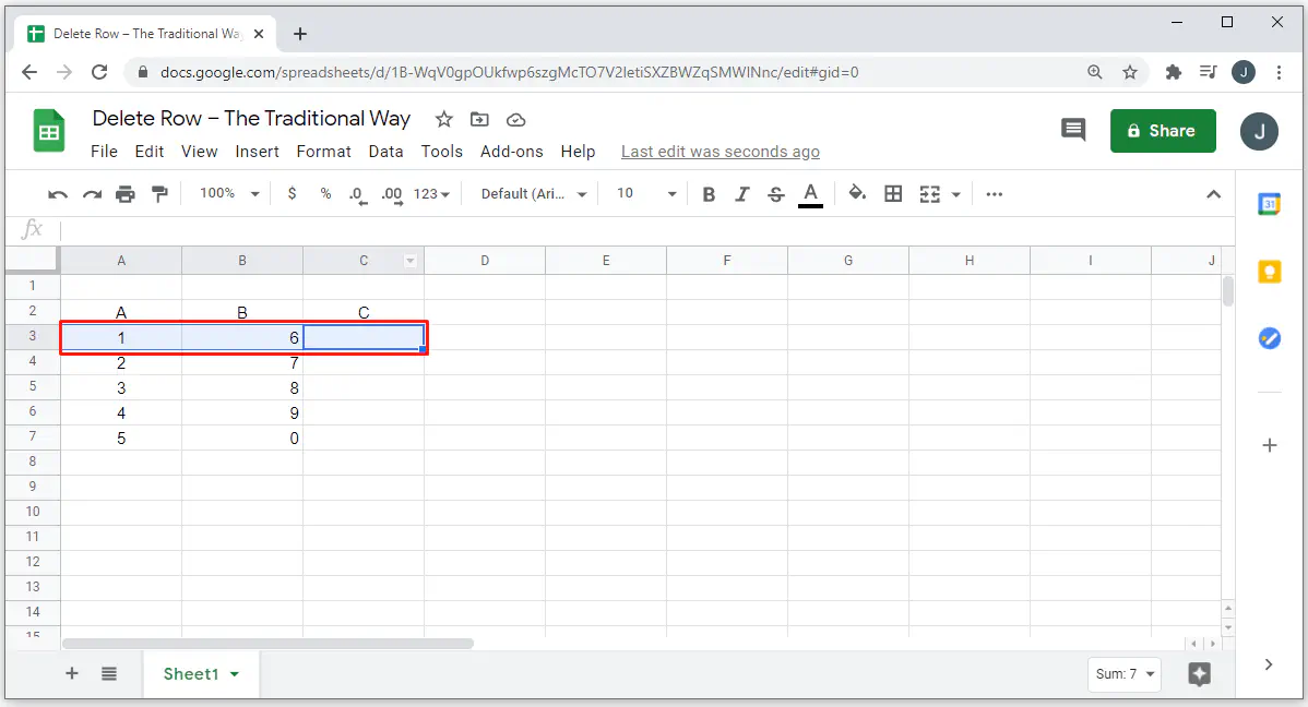 Какой ярлык используется для удаления строки в Google Sheets?