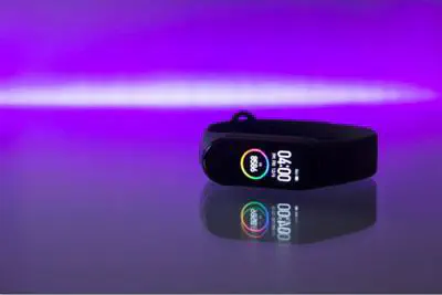 Обзор Honor Band 5 против Mi Band 4 что лучше?