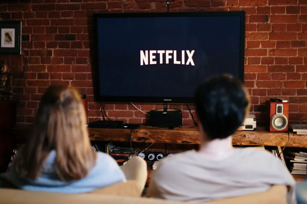 Лучшее на Netflix: 5 сериалов, которые стоит посмотреть с удовольствием