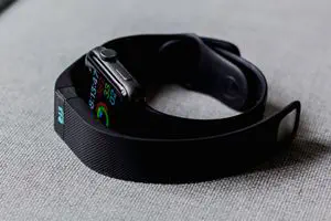 Как изменить время на Fitbit
