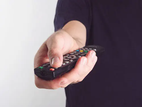 Как подключить пульт дистанционного управления DISH к телевизору Как подключить пульт дистанционного управления DISH к телевизору