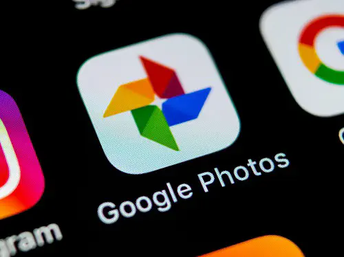 Будет ли Google Фото загружать дубликаты или игнорировать их должным образом?