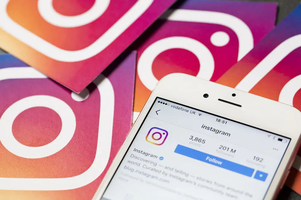 Считает ли Instagram несколько просмотров от одного и того же человека?