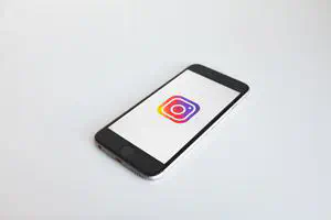 Как отправить сообщение на Instagram