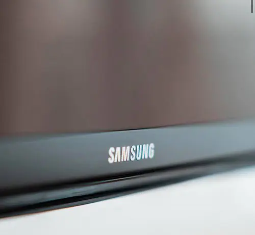 Как определить, воспроизводит ли телевизор Samsung HDR