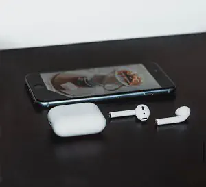 Как установить и использовать AirPods на iPhone X