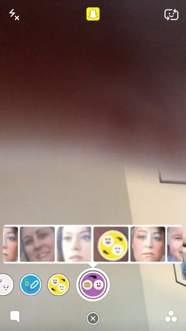 Как поменять лица в Snapchat