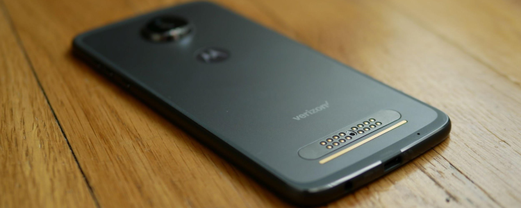 Как сбросить настройки Moto Z2 Play на заводские