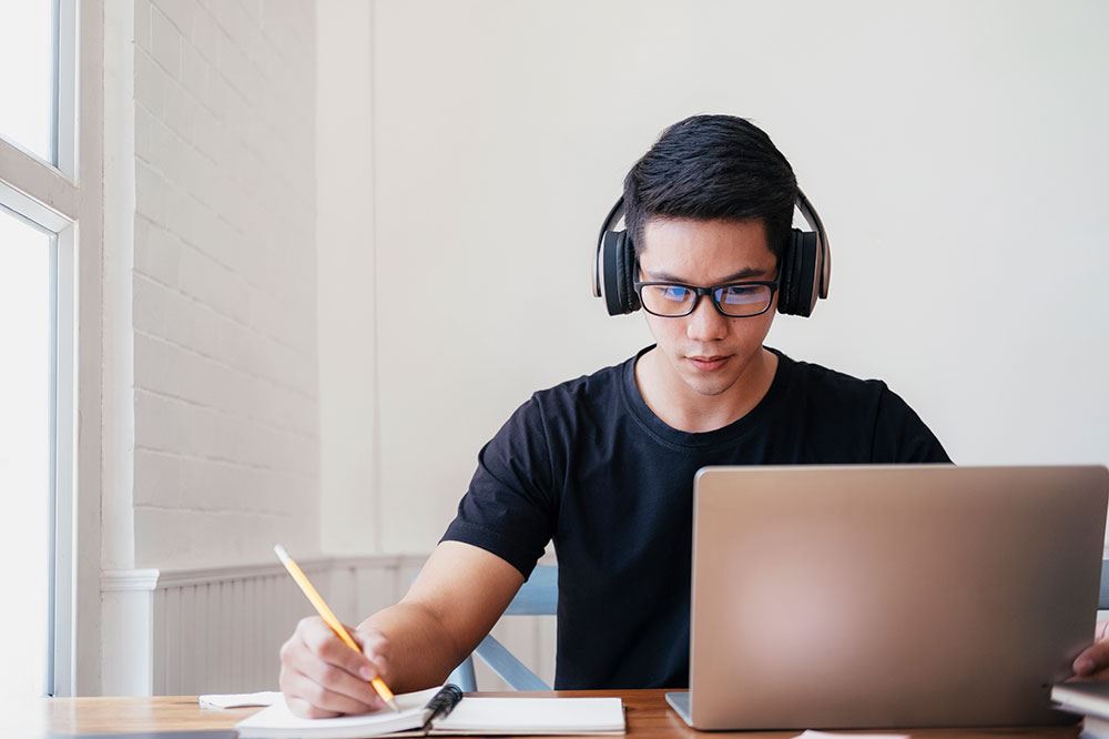 Как отправить сообщение в Schoology