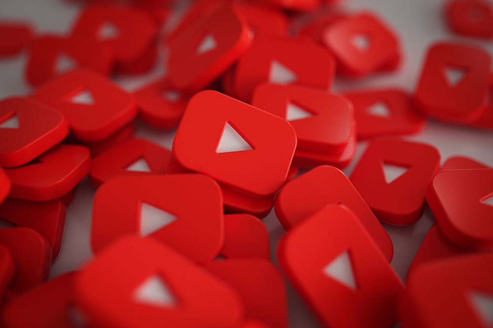 Как добавить текст к видео на YouTube после загрузки