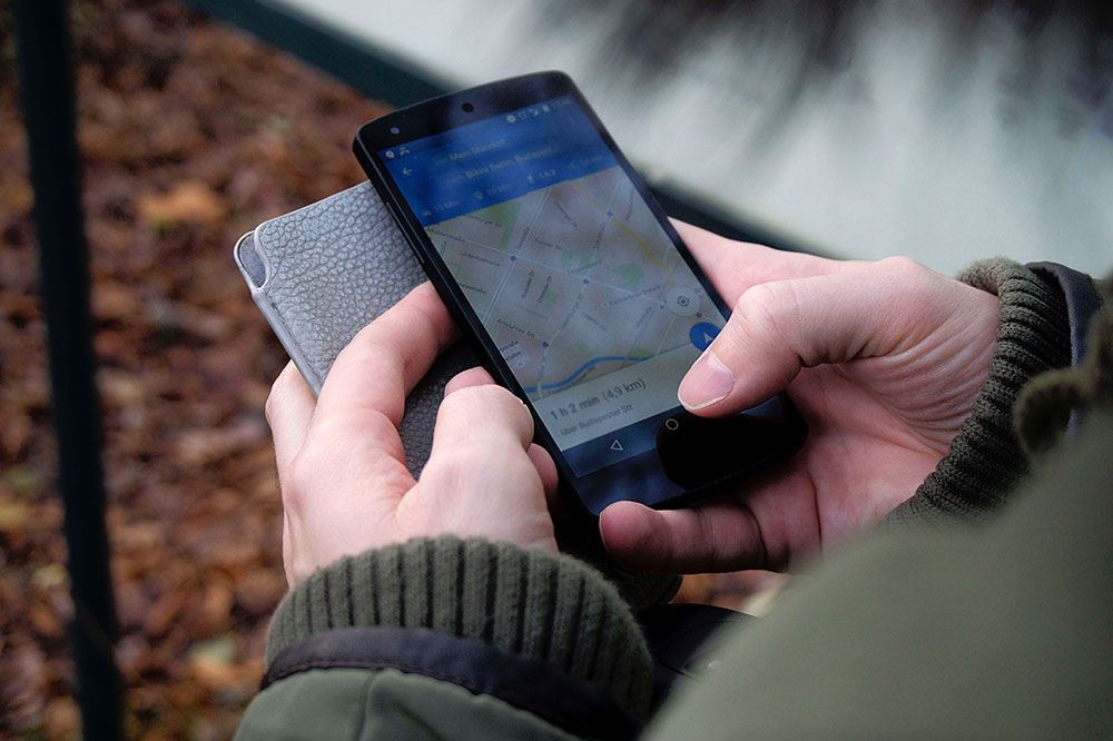 Как подключить Amazon Echo Auto к Google Maps