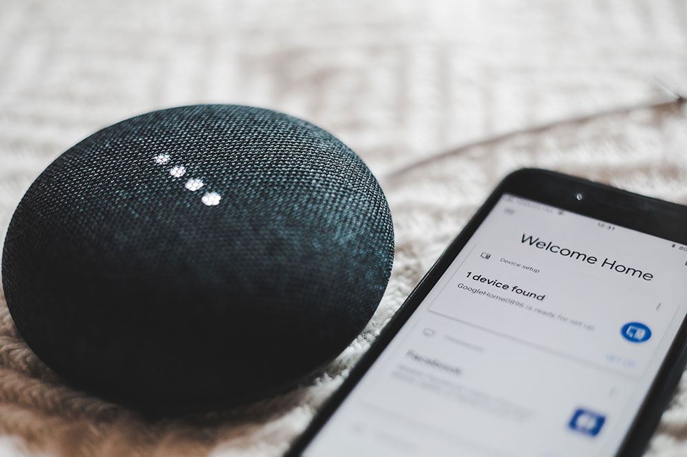 Как добавить еще один голос или человека в Google Home