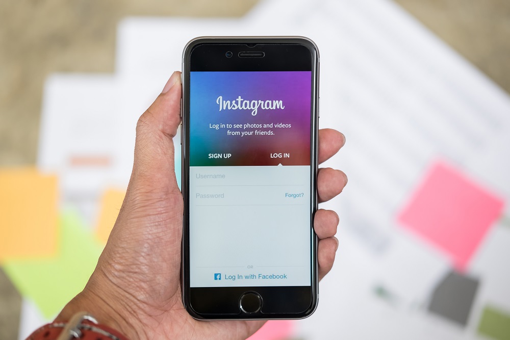Как отправить сообщение на Instagram