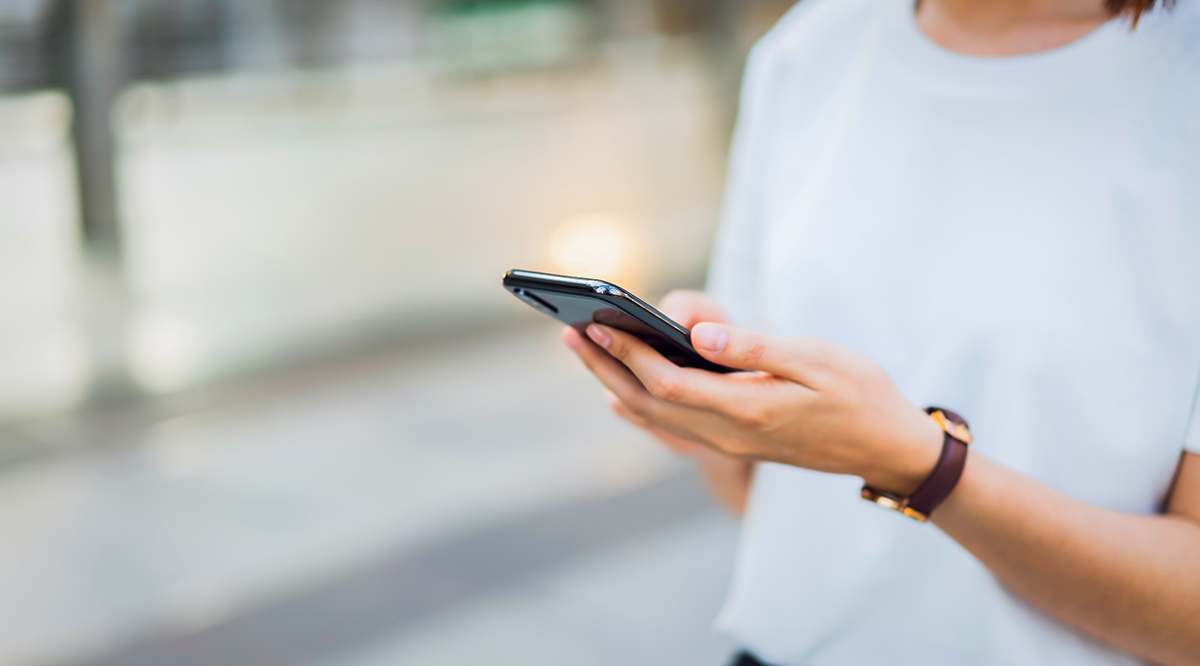Как восстановить сообщения WhatsApp на iPhone